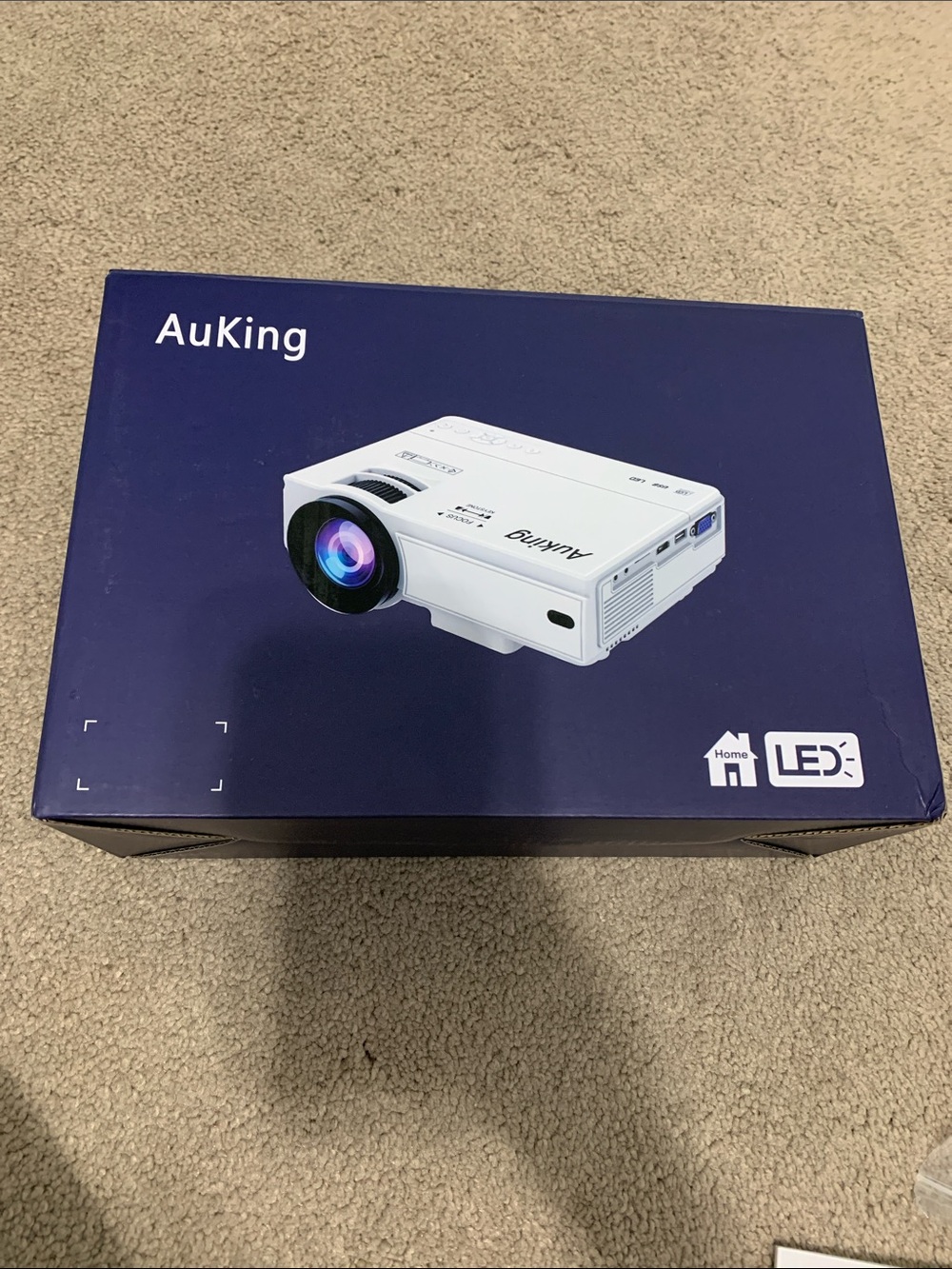 AuKing Mini Projector Home Theater Model Number M8-F Like New